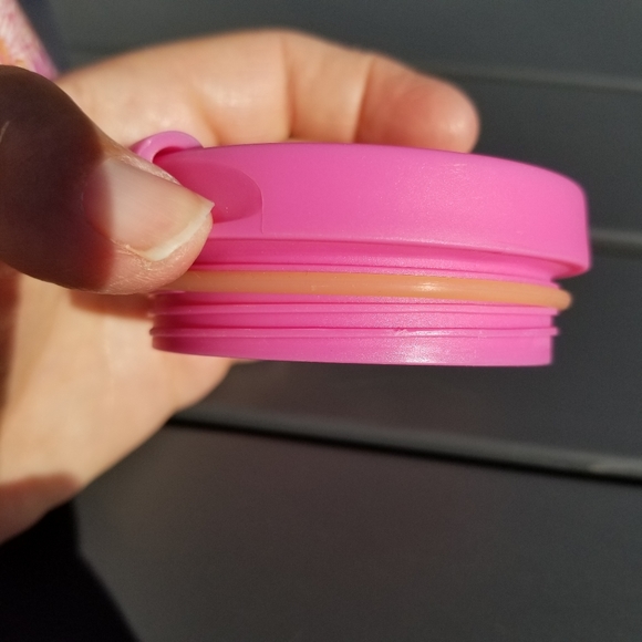 Lily Pulizer travel mug - Picture 7 of 8